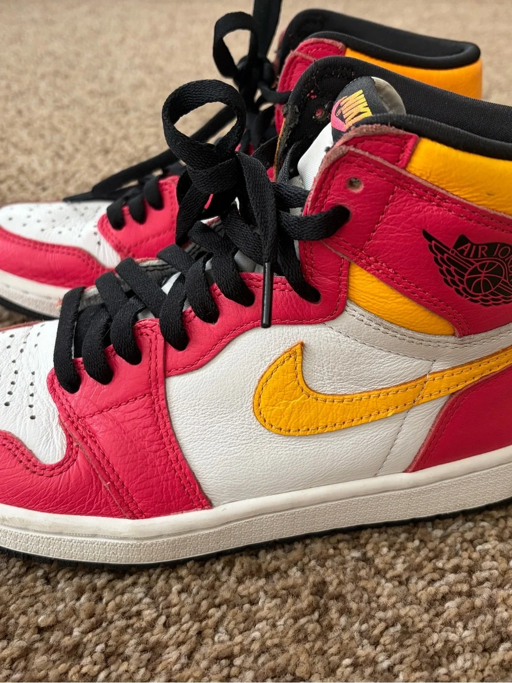 Air Jordan 1 Retro High OG “Light Fusion Red” 2021